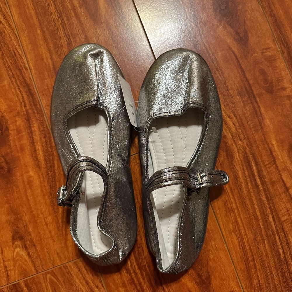 Urban Outfitters Loafers Womens size 7